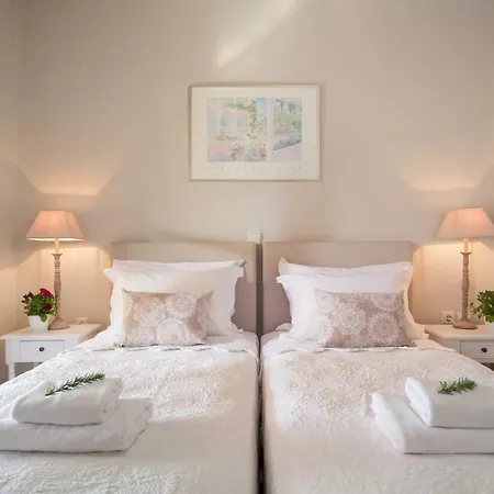 Giardino House Corfu *